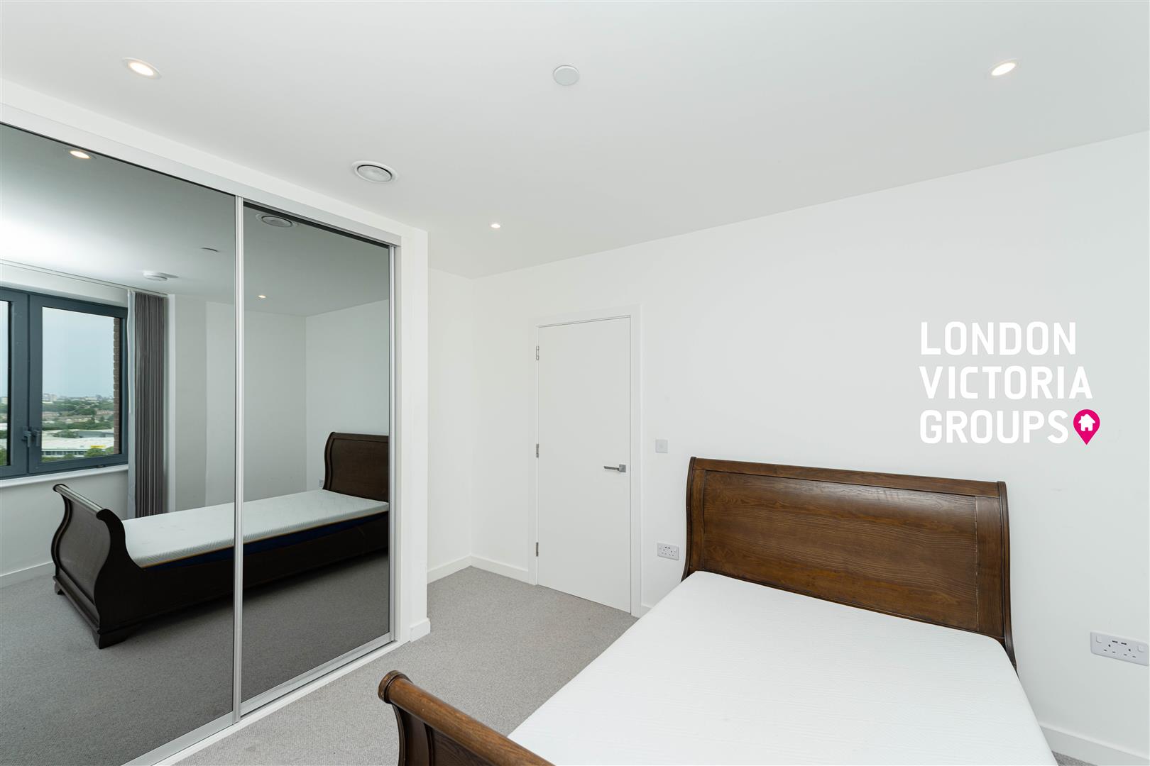 Skyline Apartments, 11 Makers Yard, LONDON